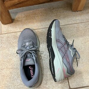 ASICS Gray and Pink Athletic Shoes with Signature Design